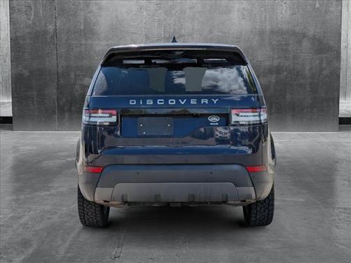 2020 Land Rover Discovery SE