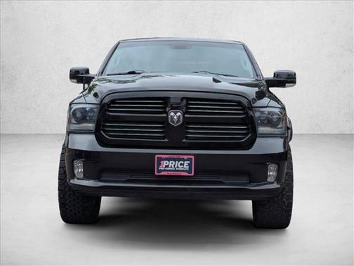 Brilliant Black Crystal Pearlcoat 2015 RAM 1500 Sport