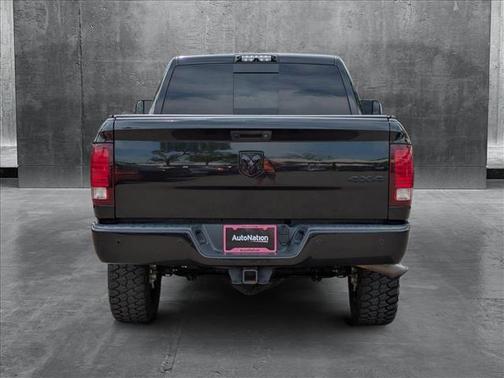 2017 RAM 2500 Laramie Crew Cab 4x4 6'4' Box