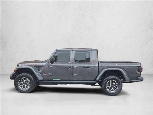 Granite Crystal Metallic Clearcoat 2027 Jeep Gladiator Rubicon