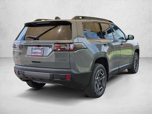 Sting-Gray Clearcoat 2026 Jeep Cherokee Laredo