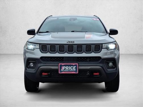 Billet Silver Metallic Clearcoat 2023 Jeep Compass Trailhawk