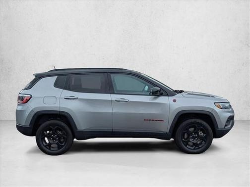 Billet Silver Metallic Clearcoat 2023 Jeep Compass Trailhawk