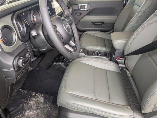 2026 Jeep Gladiator Mojave 4x4