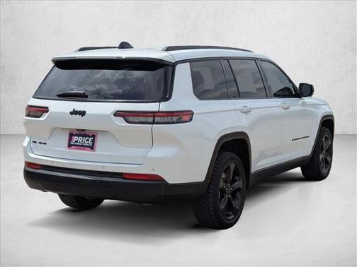 Bright White Clearcoat 2022 Jeep Grand Cherokee L Altitude