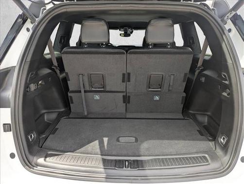 Bright White Clearcoat 2022 Jeep Grand Cherokee L Altitude