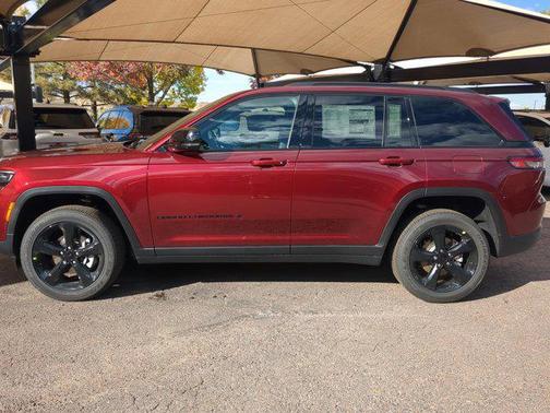 2025 Jeep Grand Cherokee Altitude