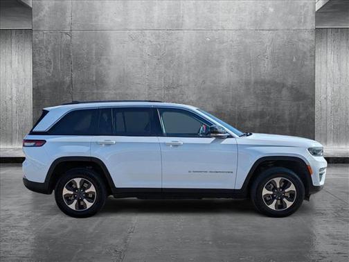 2022 Jeep Grand Cherokee 4xe Base