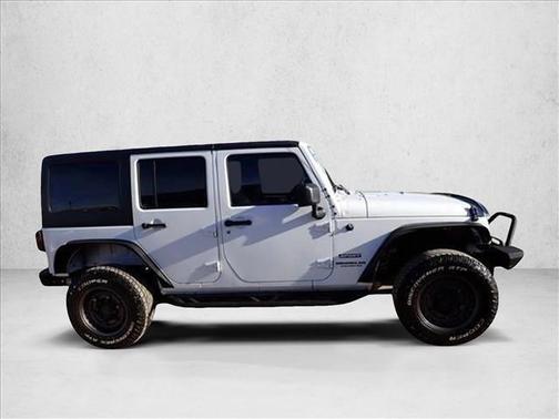 Bright White Clearcoat 2016 Jeep Wrangler Unlimited Sport