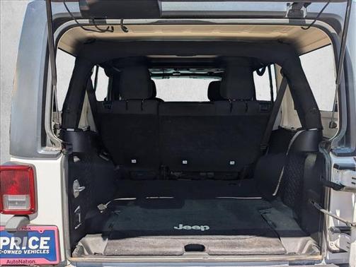 Bright White Clearcoat 2016 Jeep Wrangler Unlimited Sport
