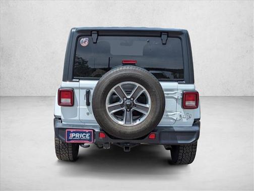 Bright White Clearcoat 2020 Jeep Wrangler Unlimited Sahara