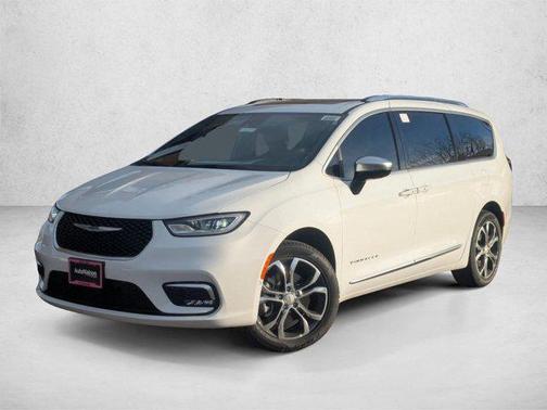 Bright White Clearcoat 2026 Chrysler Pacifica L
