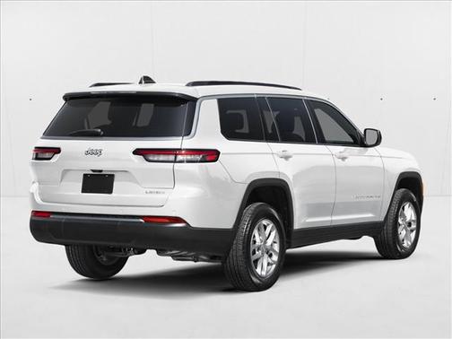 Bright White Clearcoat 2027 Jeep Grand Cherokee L Laredo