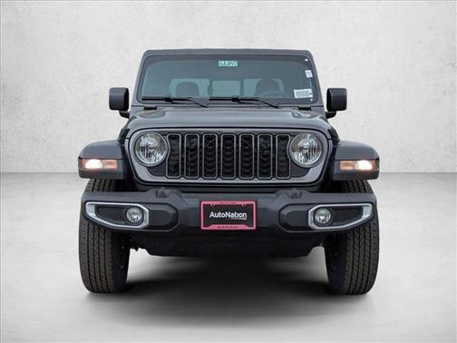 Granite Crystal Metallic Clearcoat 2026 Jeep Gladiator Sport