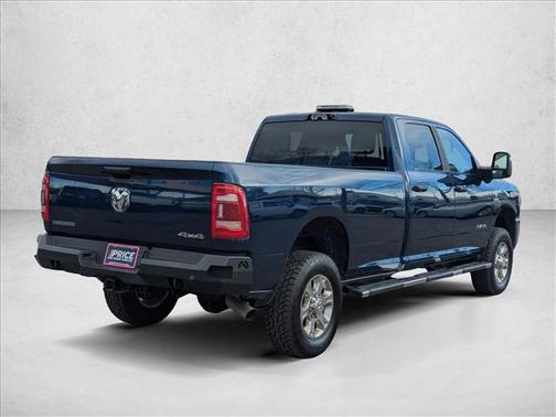 2024 RAM 3500 Big Horn Crew Cab 4x4 8' Box