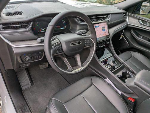 2025 Jeep Grand Cherokee 4xe Anniversary Edition