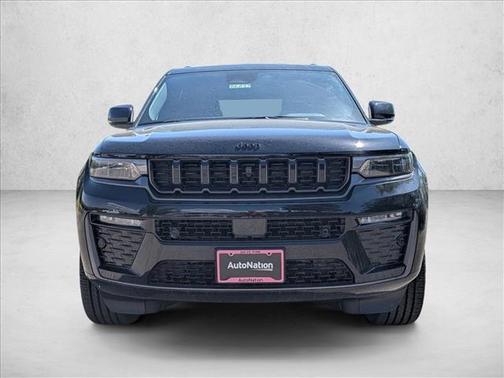 Diamond Black Crystal Pearlcoat 2026 Jeep Grand Cherokee Limited