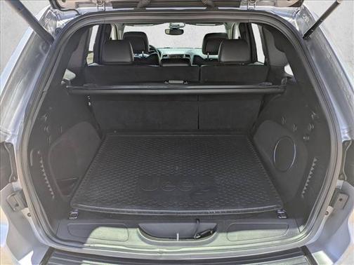 Billet Silver Metallic Clearcoat 2017 Jeep Grand Cherokee Altitude