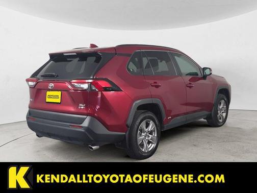 Pearl 2025 Toyota RAV4 Hybrid XLE