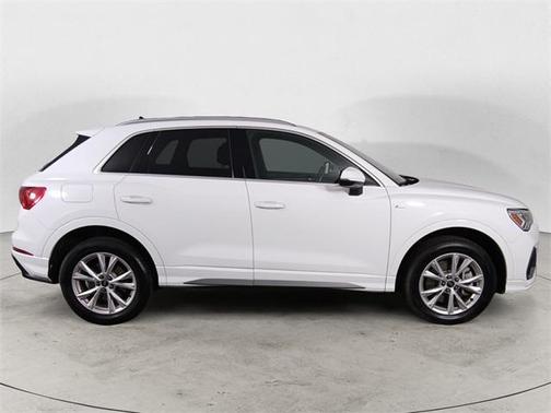 2023 Audi Q3 Premium 45 TFSI S line quattro Tiptronic