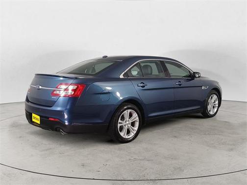 2016 Ford Taurus SEL