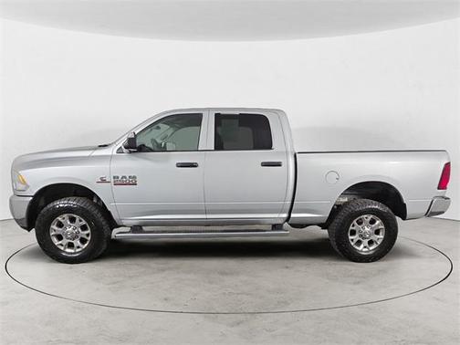 2018 RAM 2500 Tradesman Crew Cab 4x4 6'4' Box