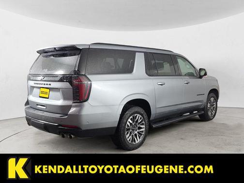 Sterling Gray Metallic 2025 Chevrolet Suburban 4WD Z71