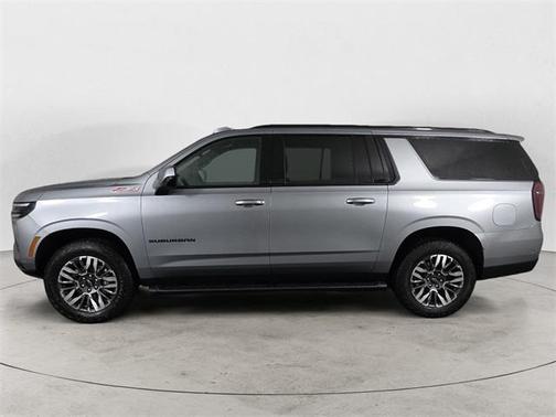 2025 Chevrolet Suburban 4WD Z71