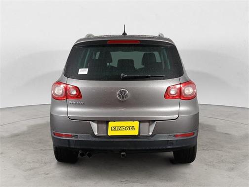 2011 Volkswagen Tiguan SE