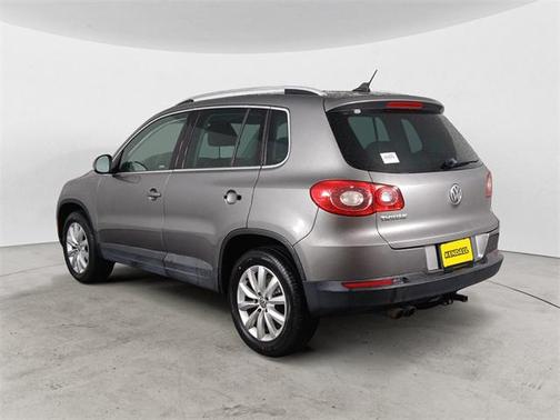 2011 Volkswagen Tiguan SE