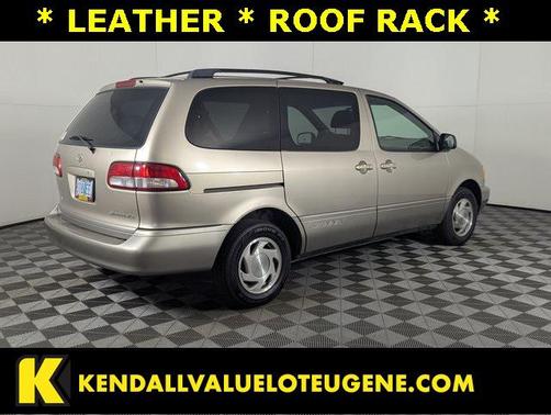 2001 Toyota Sienna XLE