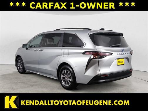 2024 Toyota Sienna XLE