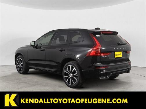 2025 Volvo XC60 Plus