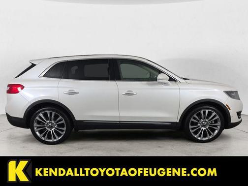 White Platinum 2018 Lincoln MKX Reserve