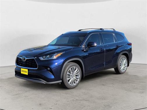 2022 Toyota Highlander Platinum