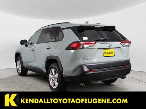 2021 Toyota RAV4 Hybrid XLE