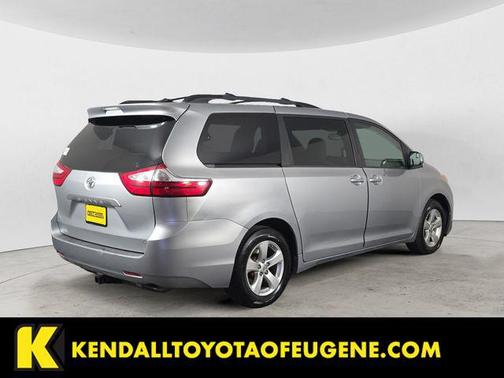 Silver Sky Metallic 2016 Toyota Sienna LE