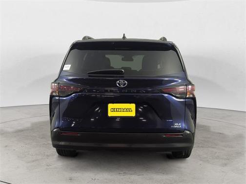 2024 Toyota Sienna XLE 7 Passenger