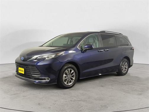 2024 Toyota Sienna XLE 7 Passenger