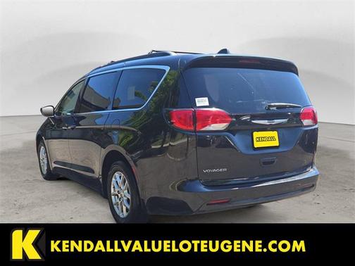 2021 Chrysler Voyager LXI