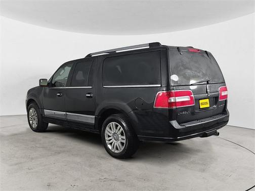 2013 Lincoln Navigator Base