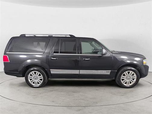 2013 Lincoln Navigator Base