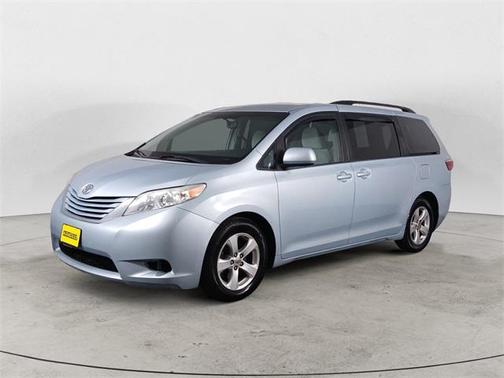2015 Toyota Sienna LE
