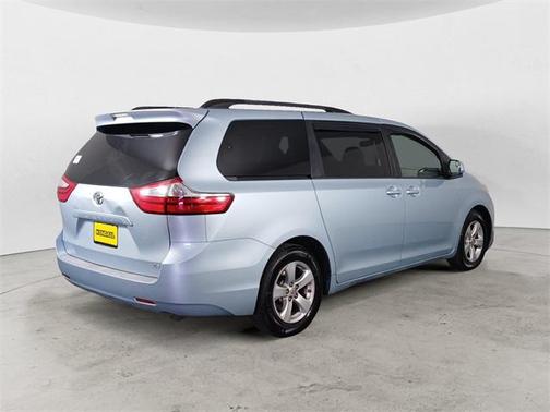 2015 Toyota Sienna LE