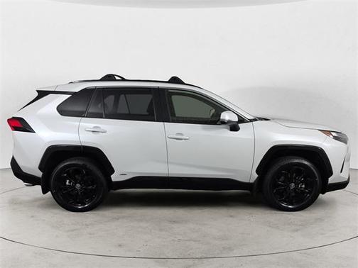 2023 Toyota RAV4 Hybrid SE