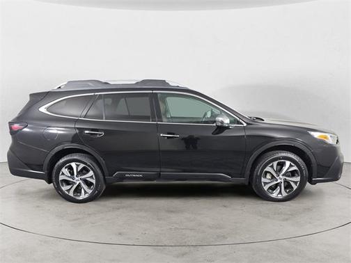2022 Subaru Outback Touring