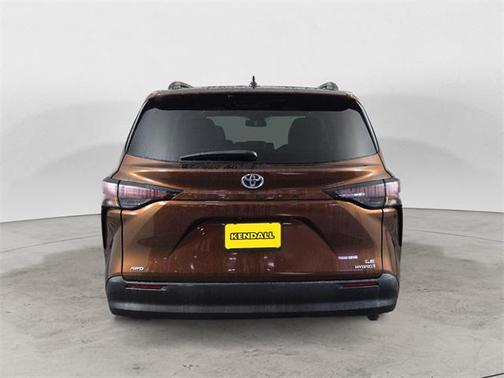 2023 Toyota Sienna LE