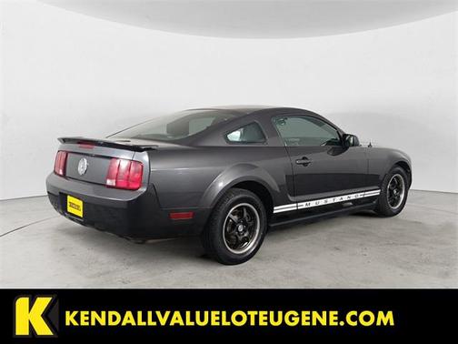 2007 Ford Mustang Deluxe