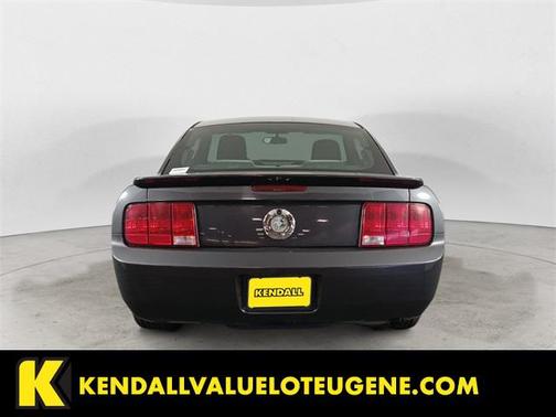 2007 Ford Mustang Deluxe