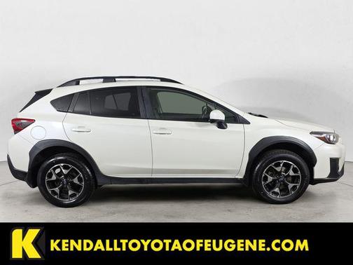 Crystal White Pearl 2019 Subaru Crosstrek 2.0i Premium